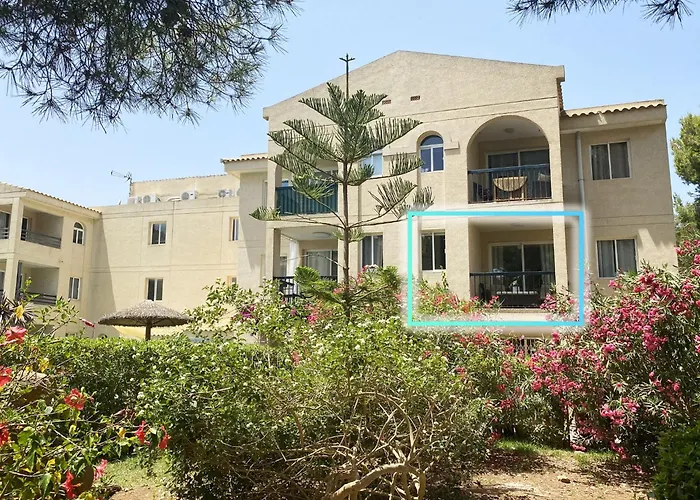 Tamarells Pinaret 350m To The By Js Appartement *