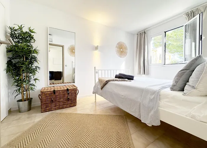 Tamarells Pinaret 350m To The By Js *